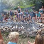 Camping Moulin de Chaules 9 camping Moulin de Chaules kampvuur 150x150