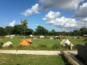 camping ferme hay day normandie 6 300x225