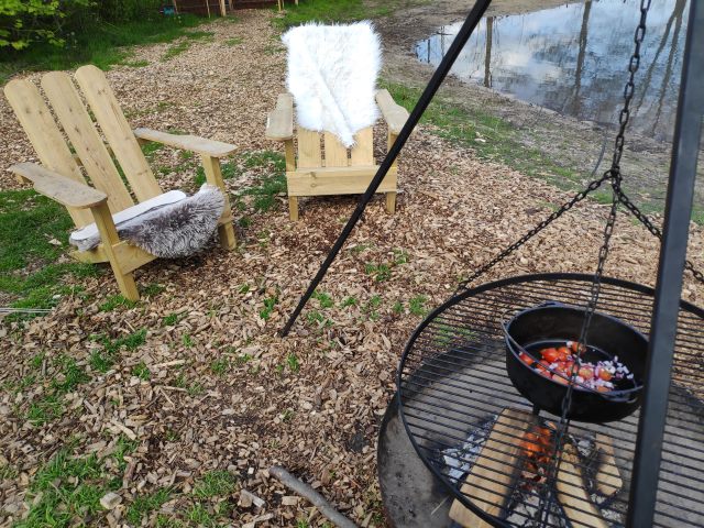 Oetdoor: Scandinavië experience in de Achterhoek 9 Nachoschotel in de dutch oven