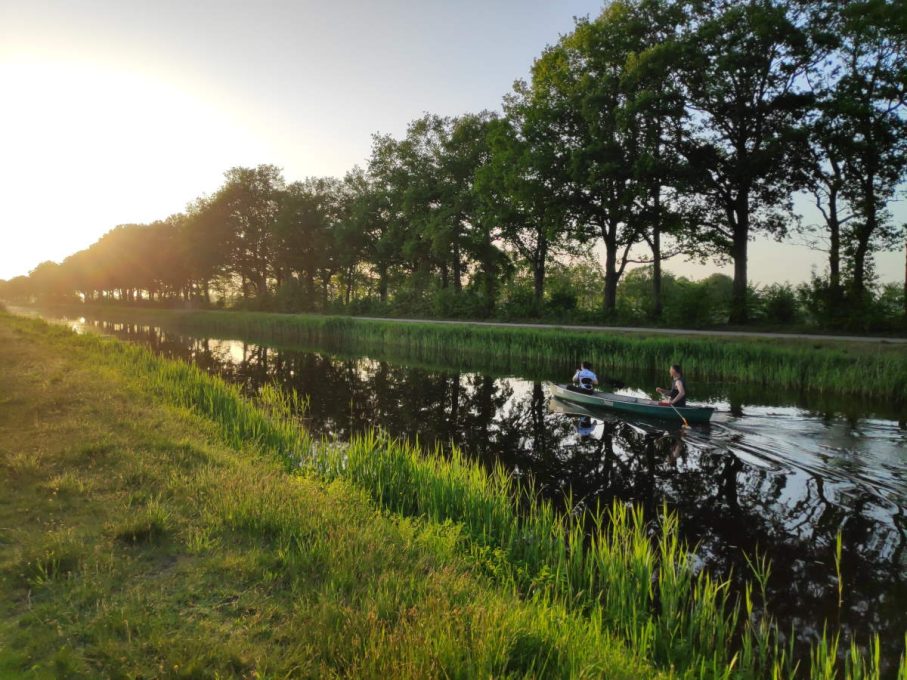 Natuurkampeerterrein De Rietkraag 6 Kanoen op het overijsselskanaal 1 907x680