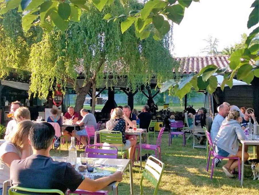 Camping Pré Fixe 3 Camping pre fixe kleine camping frankrijk21 904x680