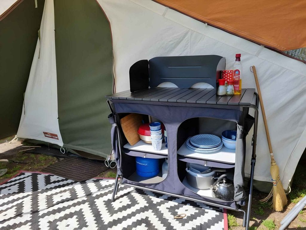Welke campingkeuken is echt handig? 9 toppers!