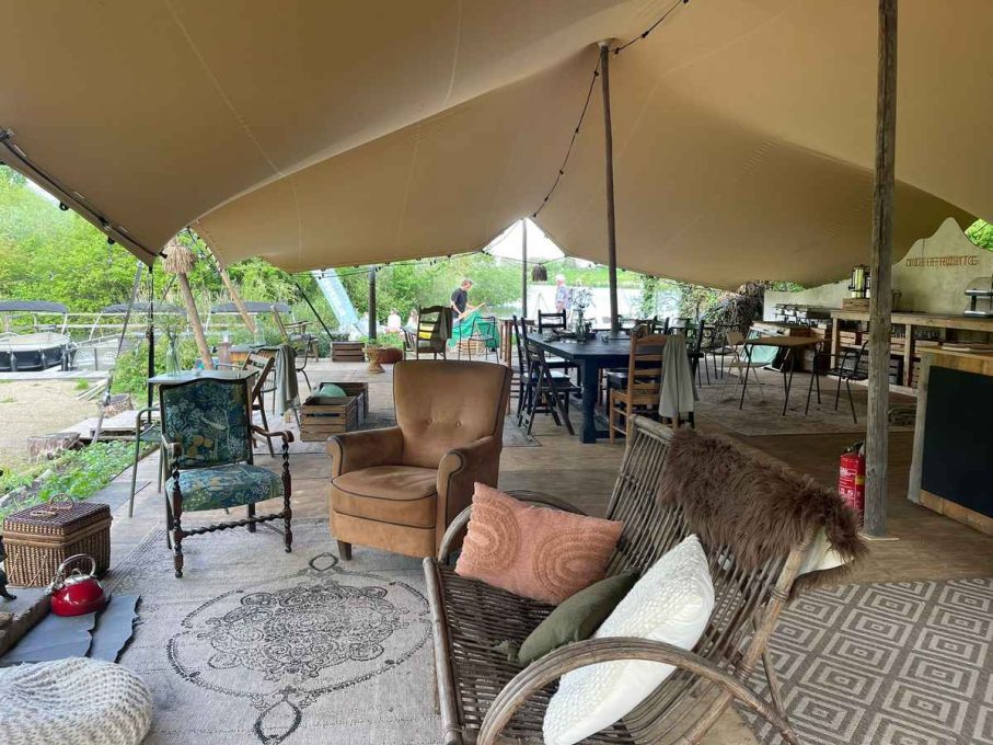Uitrøsten bij Røstig 5 rostig glamping 907x680