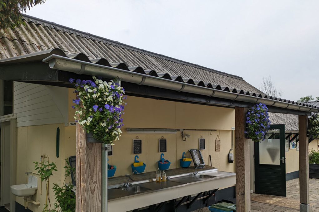 Adults only camping Felis Hoeve 6 Afwasplek 1 1021x680