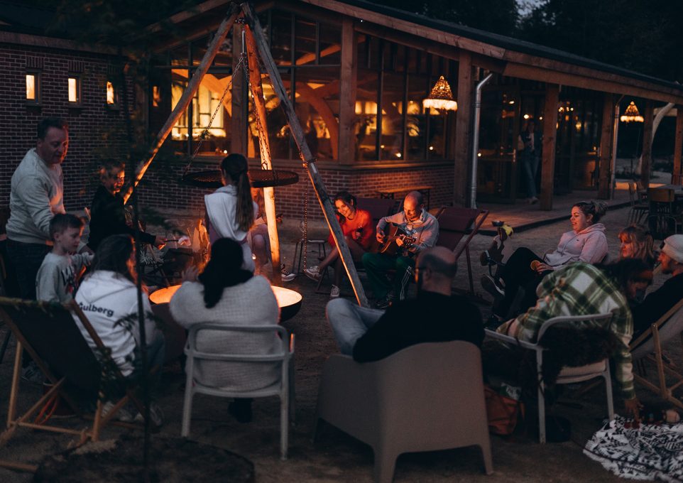 Camping de Kleine Wereld 12 kampvuur 962x680