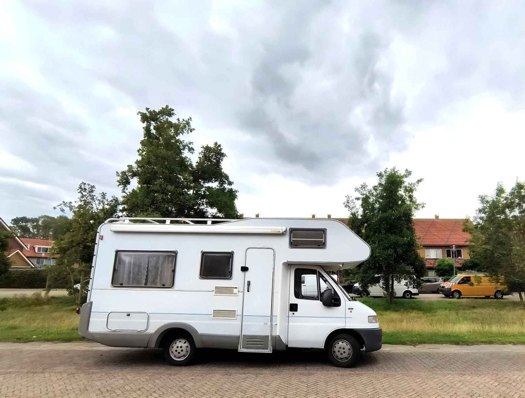 Camper parkeren op straat mag dat?
