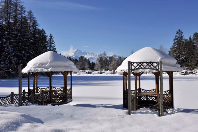 7 mooiste wintercampings in Oostenrijk, perfect voor wintersport! 6 wintersport camping Oostenrijk Natterer See