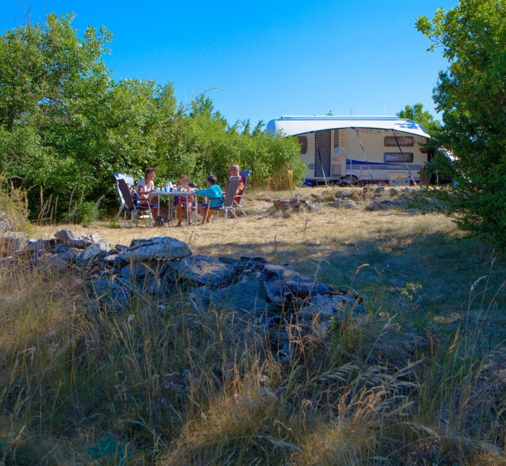 09 kleine camping zuid frankrijk 739x680