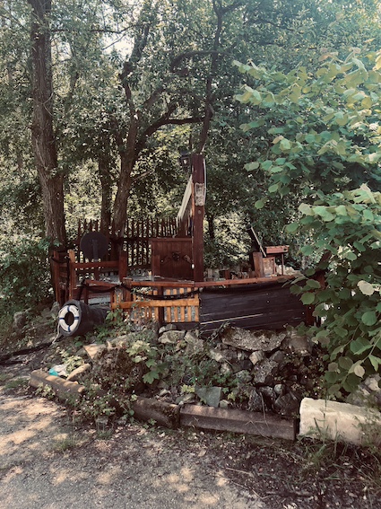 Mont Dragon 8 piratenboot klein