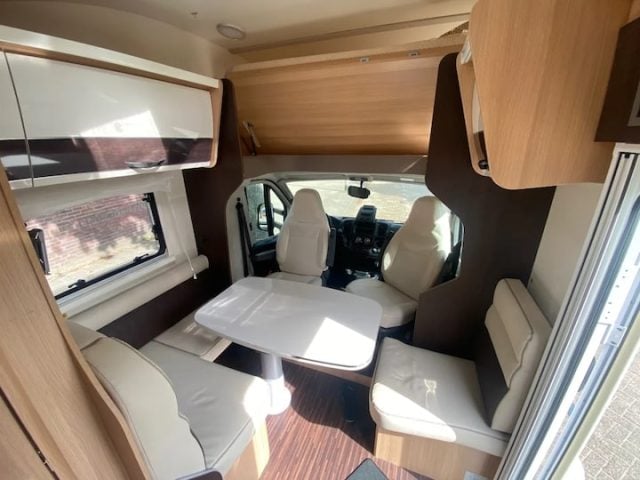 5 persoons luxe camper huren