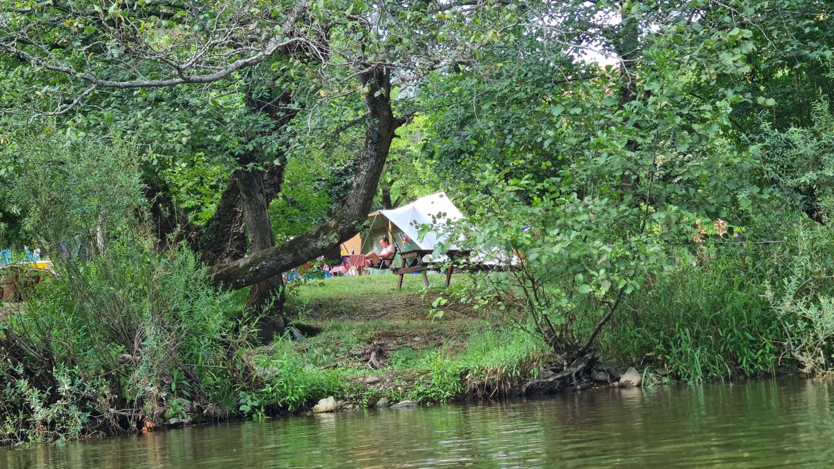 Camping Coursavy 7 20220819 172054 min 1209x680