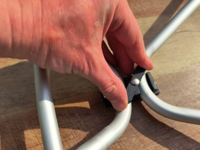 Dometic Zero lichtgewicht campingtafel uitklappen