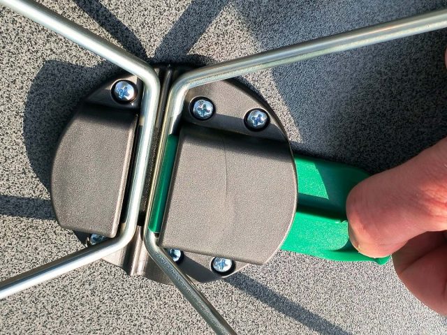 Dukdalf Stabilic campingtafel vastzetten