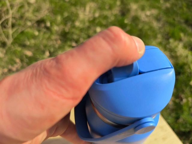 Camelbak Thrive Flip Straw insulated dicht