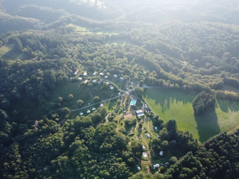 Eco-camping & Glamping Junora 16 drone 907x680