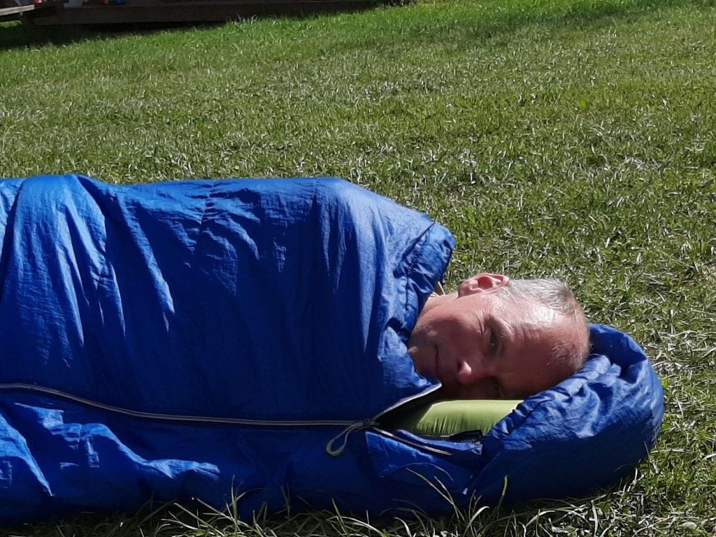 Review: Cocoon Air Core Hood slim reiskussen