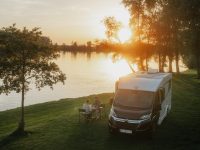 Camping Au an der Donau 14 WohnmobilPaarFlussufer OberoesterreichTourismusCMVisuals 200x150