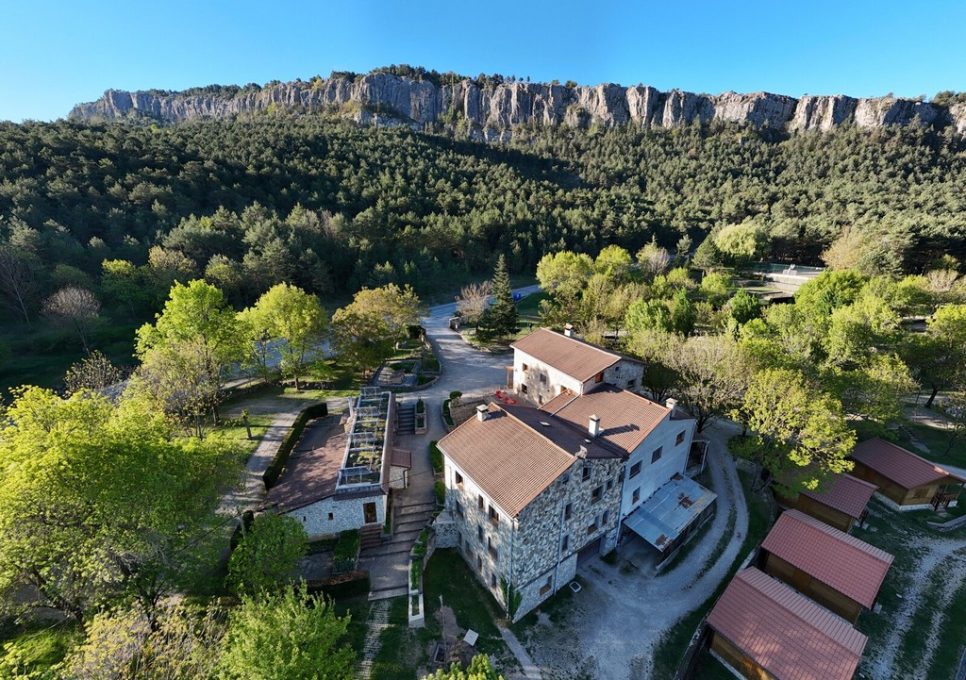 Huttopia Barcelona de Pirineos 11 Hutopia camping barcelona prineos 21 966x680