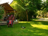 tent 1 200x150