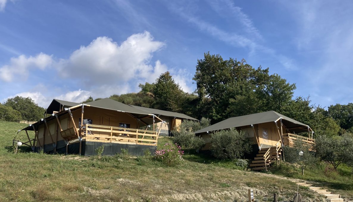 Camping Vista San Vicino 7 Cottages 1186x680