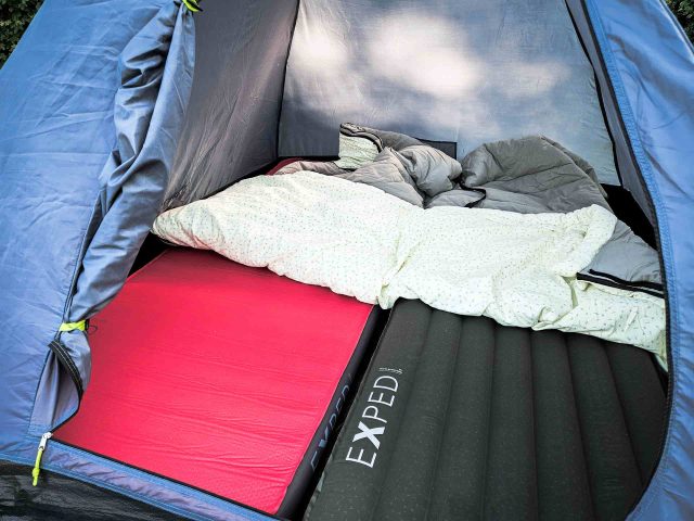 Exped MegaMat Ultra 10 naast Exped Megamat 10