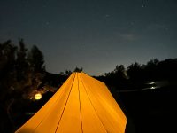 Camping Vista San Vicino 30 Kamperen by night 200x150