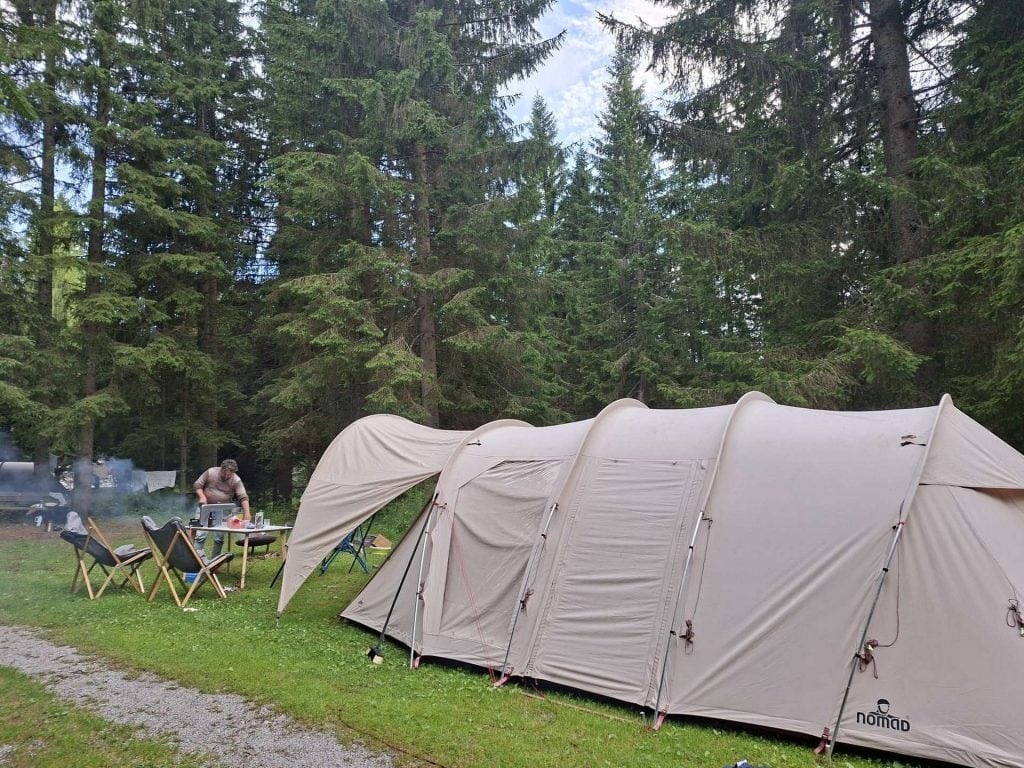 Nomad Dogon 4 +2