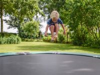 Camping de la Bucherie 33 15 trampoline springen camping dordogne kopie 200x150